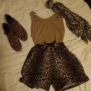 Adorable & Fun Outfit, SHOES INCLUDED!